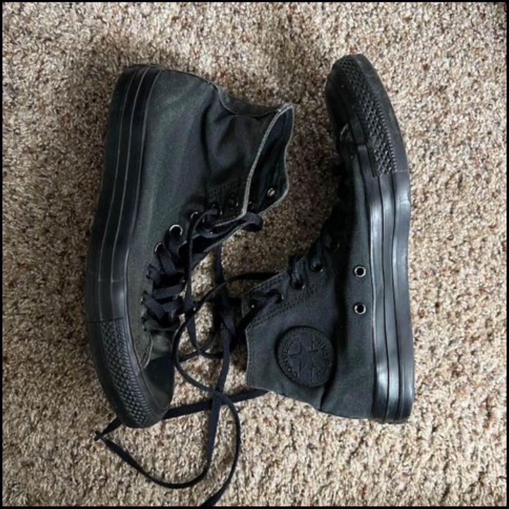 All black converse W9 M7